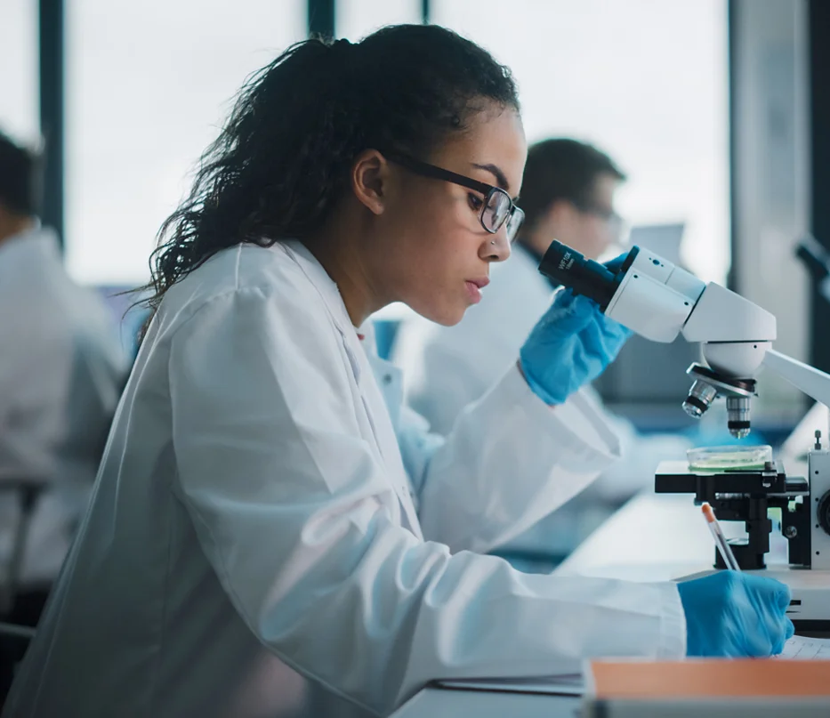 midog lab researcher